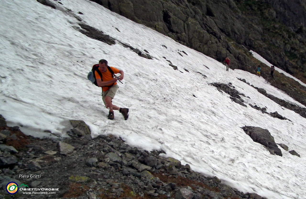 70 anche Vittorio...sicuro! danza sulla neve !.JPG